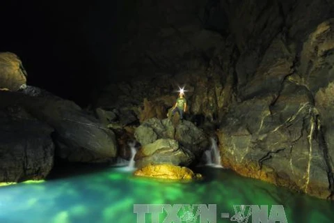 Quang Binh lance des circuits de découverte de nouvelles grottes