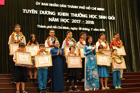 Hô Chi Minh-Ville met à l’honneur 778 élèves exemplaires