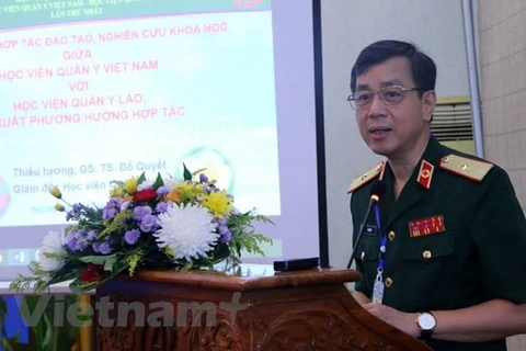 Le Vietnam et le Laos renforcent leur coopération dans la médecine militaire