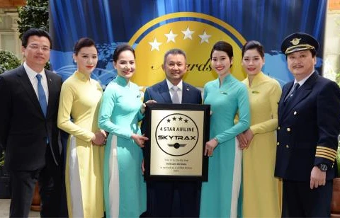 Vietnam Airlines continue de recevoir le titre de compagnie aérienne internationale à 4 étoiles
