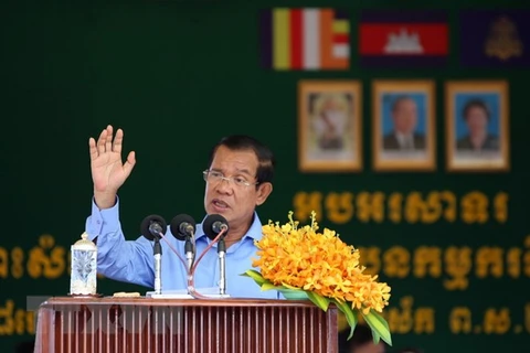 Cambodge : Hun Sen rencontre les dirigeants des partis politiques