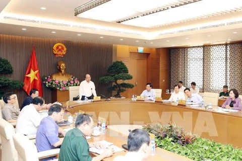 Le PM Nguyen Xuan Phuc préside une réunion sur la préparation du WEF-ASEAN