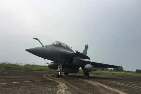 La mission Pégase 2018 de l'Armée de l'air francaise effectue sa première escale au Vietnam