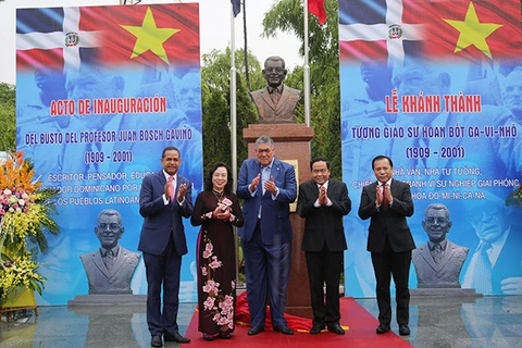 Approfondir les relations Vietnam-République dominicaine