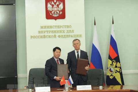 Vietnam et Russie renforcent la coopération dans la sécurité 