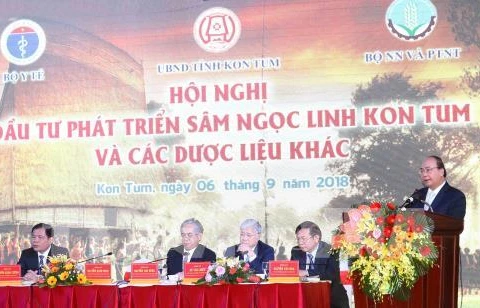 Le PM participe à une conférence sur le ginseng de Ngoc Linh à Kon Tum