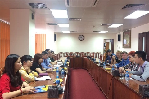Une délégation syndicale de l'industrie chimique, minérale et pétrolière de Biélorussie au Vietnam