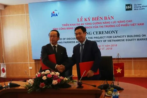 La JICA aide le Vietnam à améliorer l'équité et la transparence du marché boursier