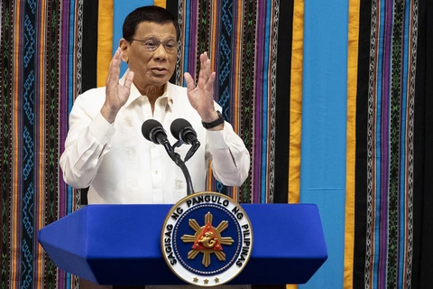 Le président philippin promet de poursuivre la lutte contre les drogues et la corruption