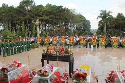 Rapatriement des restes de soldats volontaires vietnamiens tombés au Cambodge