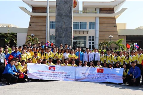 Vietnam - Cambodge : Rencontre de jeunes journalistes et étudiants des provinces frontalières