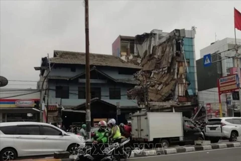 L'Indonésie frappée par un fort séisme