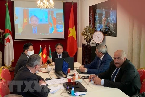 Webinaire pour renforcer les liens commerciaux entre le Vietnam, l’Algérie et le Sénégal