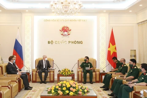 Vietnam et Russie renforcent leur coopération dans la technique militaire