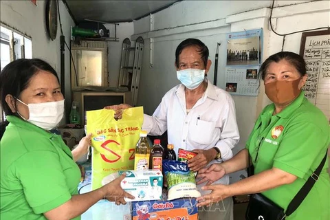 Covid- 19 : Hô Chi Minh-Ville soutient les personnes en difficultés et les forces en première ligne