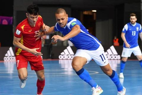 Coupe du monde de Futsal 2021 : l'équipe vietnamienne battu par son adversaire brésilien