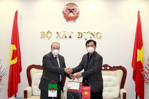 Promouvoir davantage les relations économiques Vietnam – Algérie