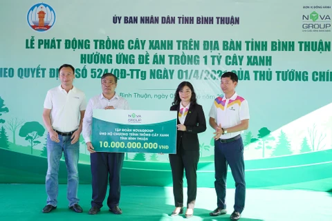 Campagne de plantation d’arbres à Binh Thuân pour protéger l’environnement