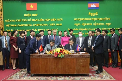 Le Vietnam et le Cambodge discutent des questions frontalières 