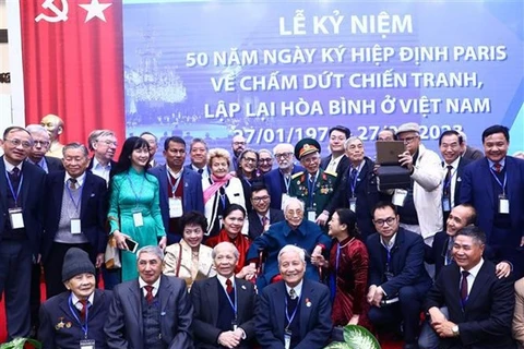 Célébration du 50e anniversaire de la signature des Accords de Paris de 1973