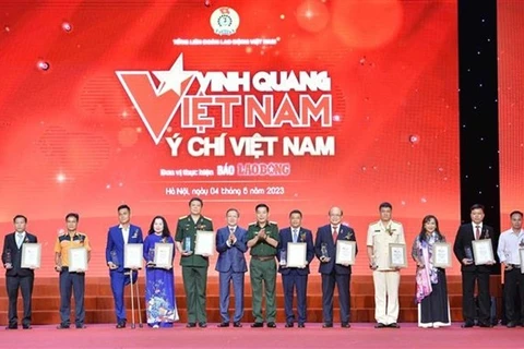 Gloire au Vietnam: mise à l’honneur des figures exemplaires du mouvement d’émulation patriotique