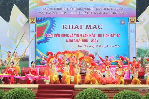 Ouverture de la Fête des rois Hung et de la Semaine de la culture et du tourisme de Phu Tho