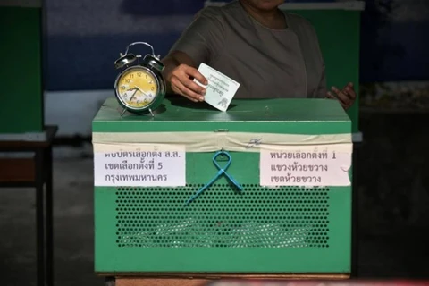 Thaïlande: le vote aura lieu à nouveau dans six bureaux de vote