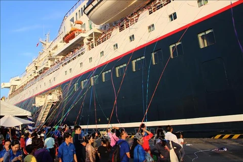 Le bateau de la jeunesse ASEAN-Japon 2018 part pour le Japon