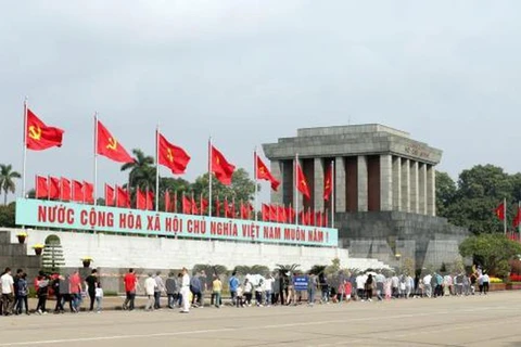 Têt du Cochon 2019 : plus de 47.000 visiteurs au mausolée de Hô Chi Minh