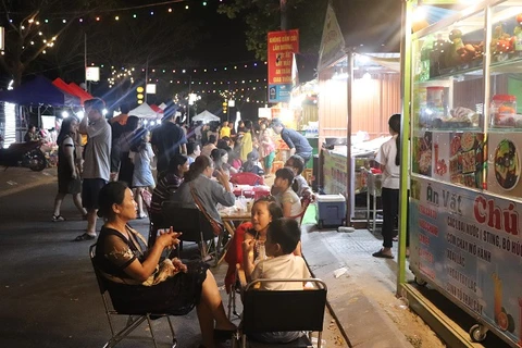 Da Nang : ouverture du marché de nuit de Thanh Khe Tay
