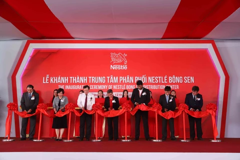 Nestlé Vietnam inaugure un centre de distribution à Hung Yen