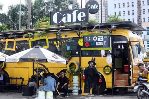 Hanoi Bus Cafe - un unique café à Hanoï