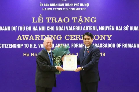 L’ancien ambassadeur de Roumanie au Vietnam à l'honneur