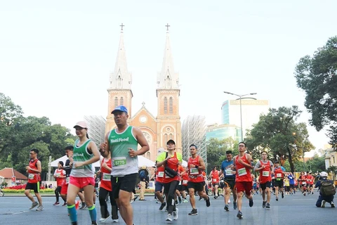 Près de 13.000 coureurs au marathon international Techcombank de Hô Chi Minh-Ville 2019