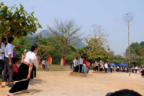 Lai Chau : bientôt le 6e Festival de jeu de lancer de balles d’étoffe Vietnam-Laos-Chine
