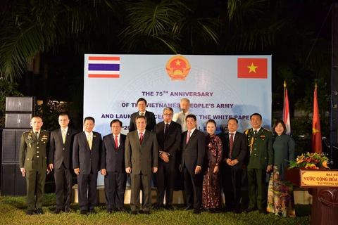 Le 75e anniversaire de la fondation de l'Armée populaire du Vietnam célébré en Thaïlande 
