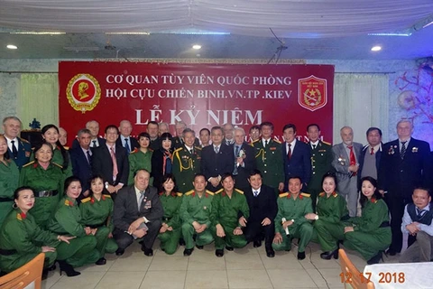 Célébration de la fondation de l'Armée populaire du Vietnam en Ukraine