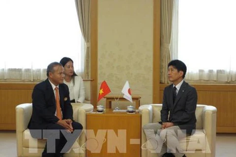 Le gouverneur de Gunma (Japon) s’engage à soutenir les Vietnamiens