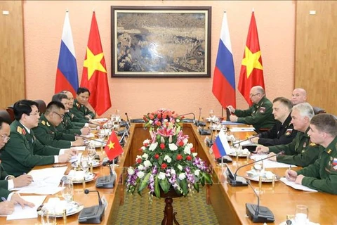 Renforcer la coopération de défense Vietnam - Russie
