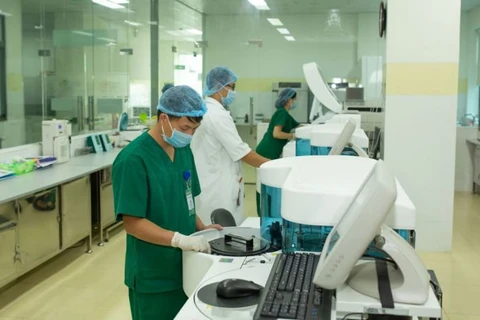 Vietnam: 51 établissements autorisés à faire des tests de dépistage du coronavirus