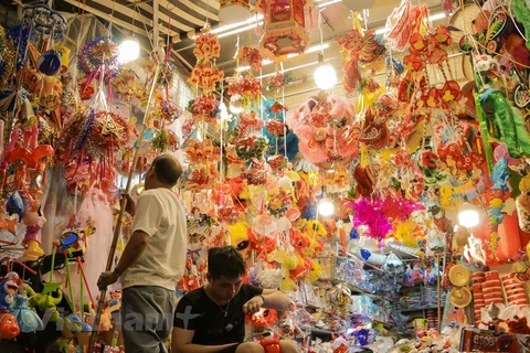 Hàng Ma, rue multicolore lors de la fête de la Mi-automne 