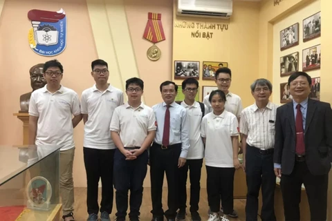 Maths : le Vietnam remporte six médailles aux Olympiades internationales de mathématiques 2020