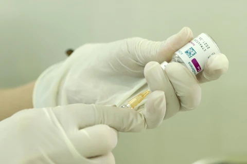 Le Vietnam met tout en œuvre pour importer les vaccins anti-COVID-19 