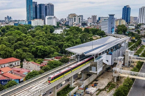 Le système de billetterie du chemin de fer urbain Nhôn - gare de Hanoï est transporté au Vietnam