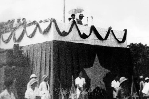 Séminaire "Le président Ho Chi Minh avec l'aspiration à l'indépendance, à la liberté et au bonheur"