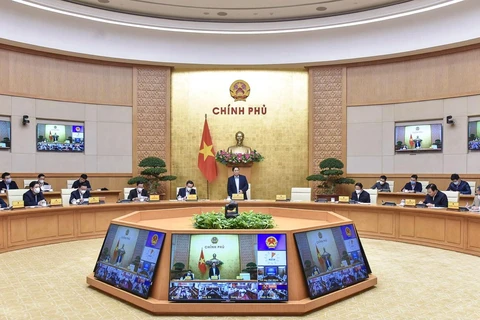 Le PM préside une réunion sur la construction des rocades à Hanoi et Ho Chi Minh-Ville