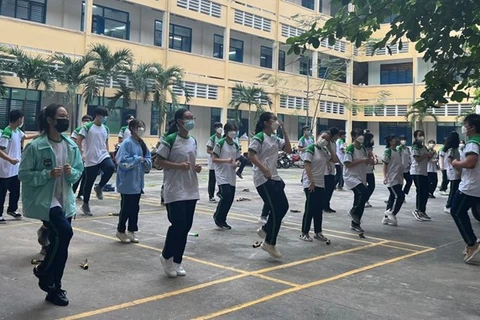 Tous les élèves de Ho Chi Minh-Ville devront retourner à l'école au plus tard le 14 février