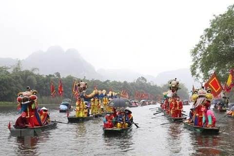 Ouverture de la fête de Trang An dans la province de Ninh Binh