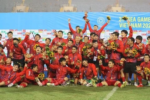 SEA Games 31 : La victoire de l'équipe masculine vietnamienne de football sur des médias étrangers