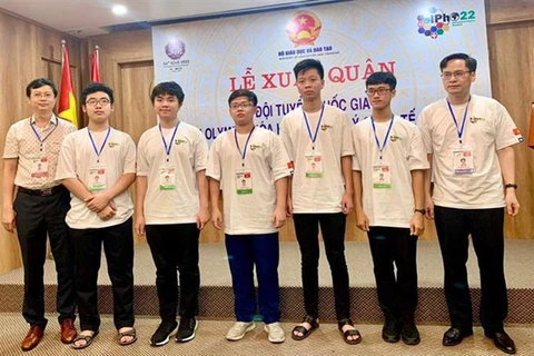 Cinq élèves vietnamiens primés aux Olympiades internationales de physique 2022
